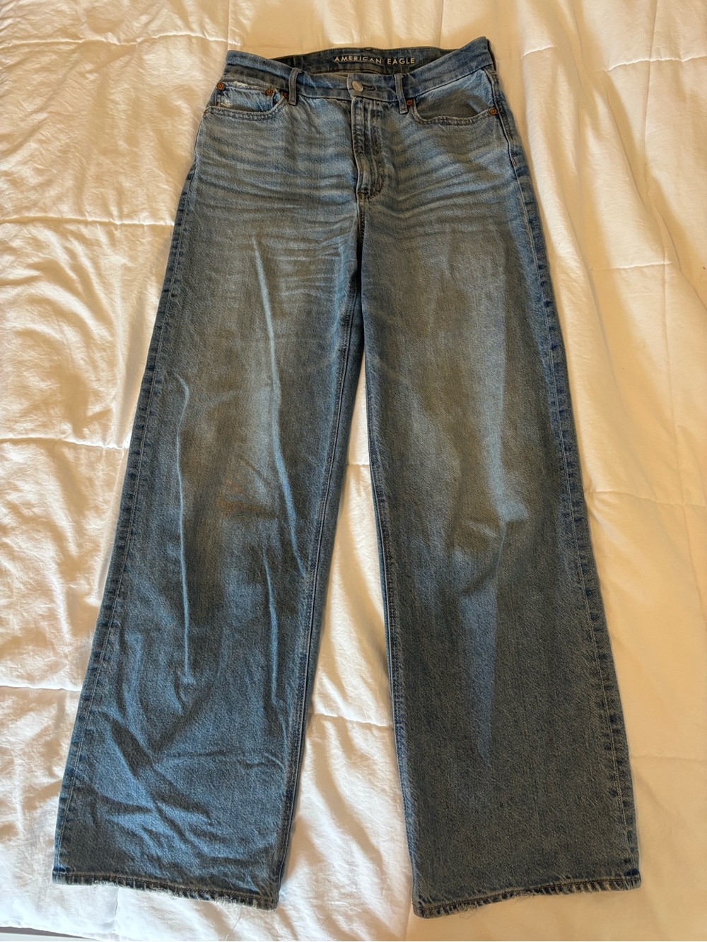 American Eagle High Rise Baggy Jeans